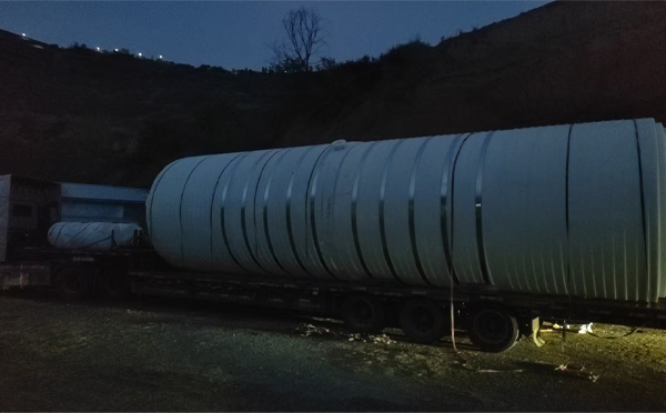 正宁圆桶运输途中