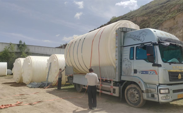 正宁立式运输桶装车中