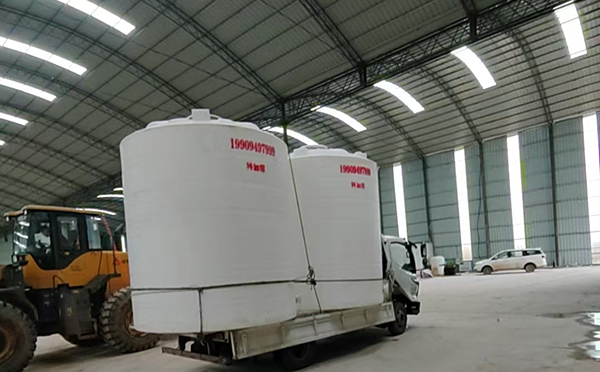 特加厚正宁塑料大桶装车运输交付实录 特加厚正宁塑料大桶装车运输交付实录